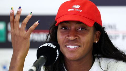 Toptennisster zorgt voor vragen door opmerkelijke speech: 'Probeer het niet op te dringen'