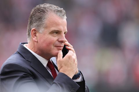 Feyenoord-directeur Dennis te Kloese vindt nieuwe uitdaging op bekende grond: 'Mijn gezin en ik gaan terug'