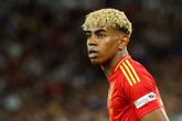 Beroemde voetbaltrainer ziet geen 'nieuwe Messi' in supertalent Lamine Yamal: 'Er zal nooit meer iemand zijn als hem'