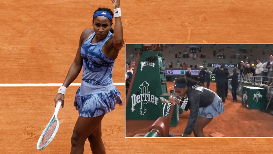 Toptennisster Coco Gauff begaat blunder bij huldiging op Roland Garros: 'Sorry'