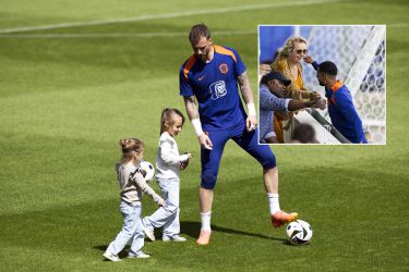 Schitterende beelden op training Oranje: spelers genieten met familie na van EK-zege op Turkije