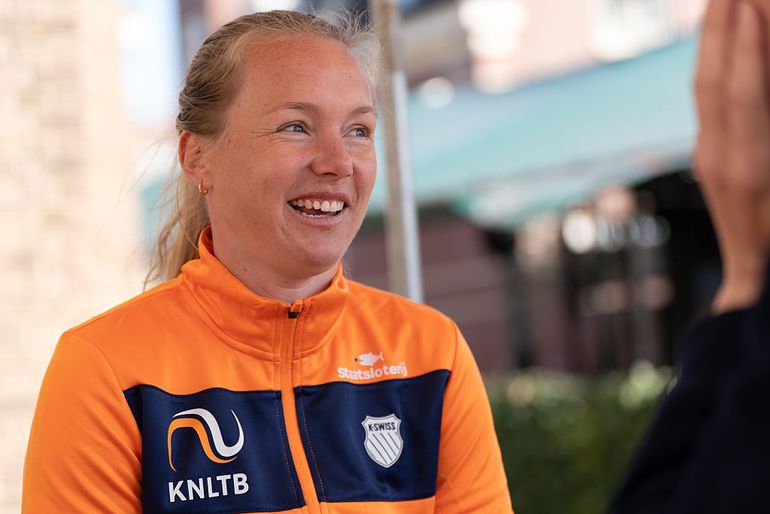 Oud-toptennisster Kiki Bertens verbaasd over opmerkelijk gebaar van zanger Simon Keizer: 'Als het echt zo is...'