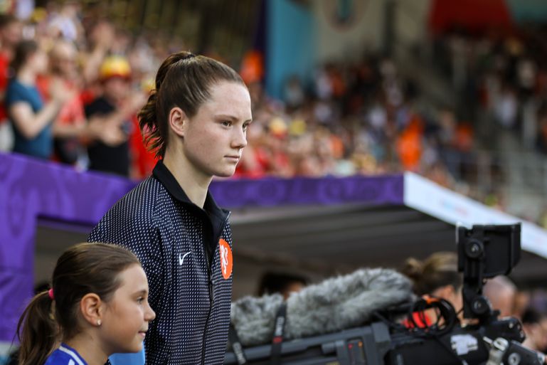 Ouders van talentvolle Oranje Leeuwin (19) waren totaal geen voetbalfans: 'Nooit verwacht'