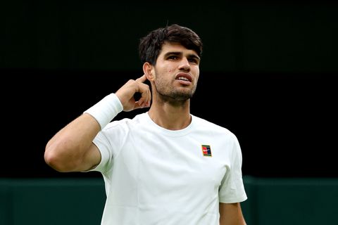 Toptennisser Carlos Alcaraz wordt op zijn plek gezet door tennislegende op Wimbledon: 'Ik kan het me niet herinneren'