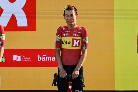Uitslagen en klassementen Tour de France | Tadej Pogacar is gele trui kwijt, onbekende naam heeft grote voorsprong