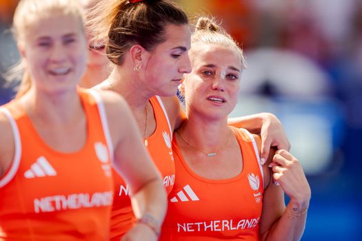 Frédérique Matla in tranen na harde klap voor vriendin en Oranje-hockeyster Joosje Burg: 'Doet me toch veel pijn'