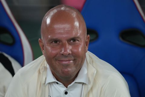 Arne Slot kan champagne alvast bestellen: 'Liverpool gaat titel in Premier League prolongeren'