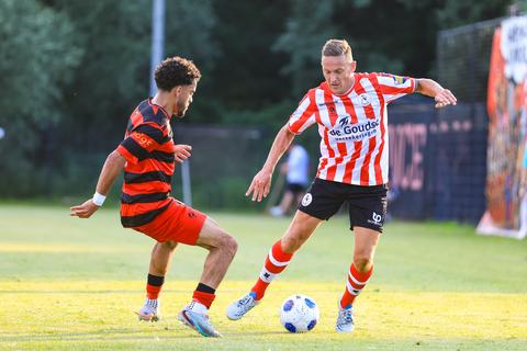 Voetballer Jens Toornstra (37) komt in rijtje met grote legende: 'Dan heb je het volgens mij wel prima gedaan'
