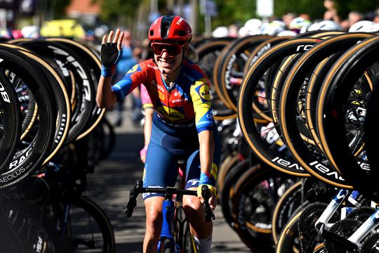 Topwielrenster Ellen van Dijk krijgt bijzonder afscheid: 'Het is mooi geweest'