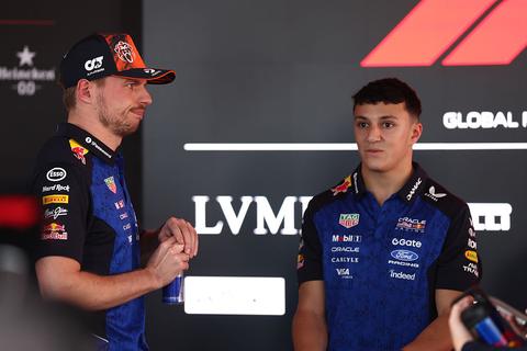Teamgenoot van Max Verstappen krijgt nieuwe klap te verwerken tijdens vervelende periode