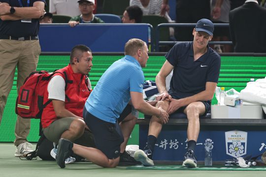 Update rond incident Jannik Sinner op Shanghai Masters: 'Hij is al vertrokken'