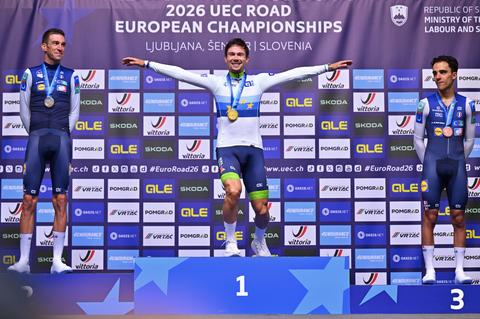 Wielerveteraan Primoz Roglic (36) slaat toe bij EK tijdrijden in eigen land: 'Dit is een prachtig einde'