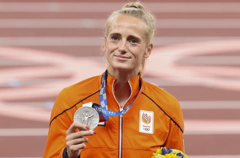 Nederlandse oud-topatlete (33) kondigt prachtig nieuws aan: 'Ze is onderweg'