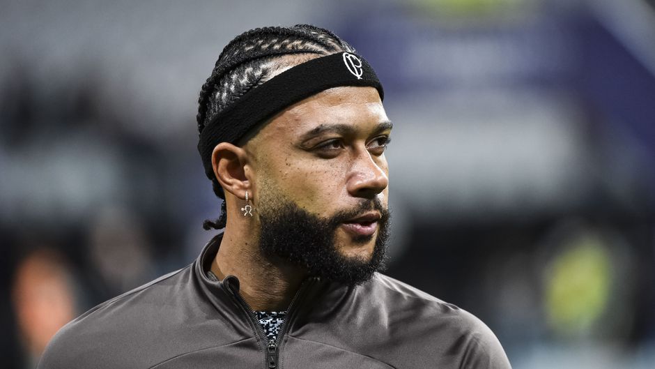 Memphis Depay kijkt uit naar langverwachte reis: 'Ik zie je snel'
