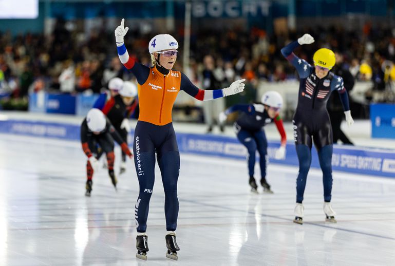 Topschaatsster Marijke Groenewoud bekroont fantastisch teamspel met goud in Heerenveen: 'Eindelijk'
