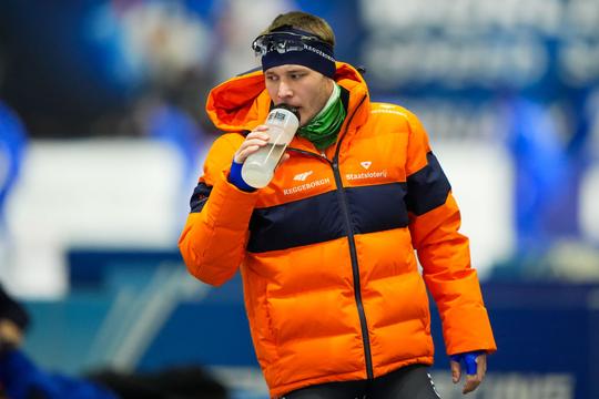 Geplaagde topschaatser beleeft 'verschrikkelijke' dag tijdens World Cup in Heerenveen