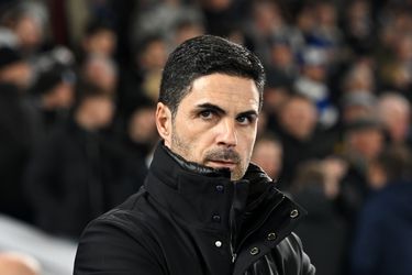 Arsenal-coach komt met bizarre uitleg na pijnlijke nederlaag: 'Daarom schoten we vaak over'