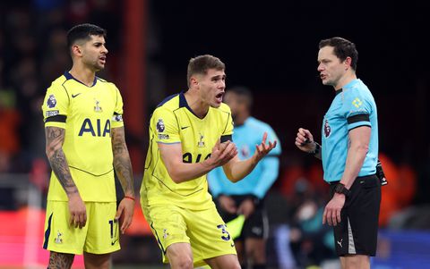 Oranje-international Micky van de Ven middelpunt van rel na nieuwe deceptie in Premier League