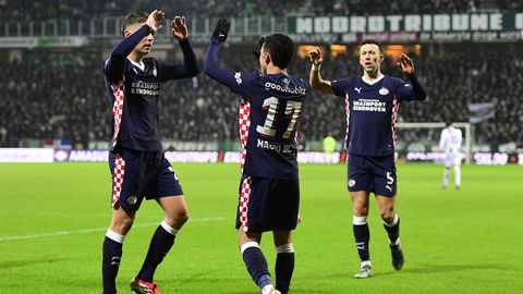 Deze spelers zijn afwezig door blessures bij PSV in Eredivisie-kraker tegen AZ: steunpilaar enkele weken uit roulatie