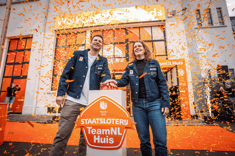 Mooie beelden: schaatslegendes openen Staatsloterij TeamNL Huis in Milaan