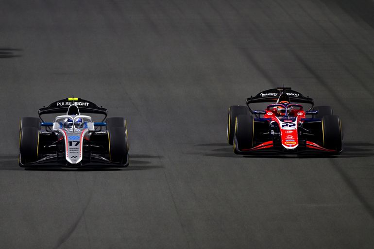 Richard Verschoor de beste bij sprintrace Formule 2 in Saoedi-Arabië, maar moet eerste plek inleveren