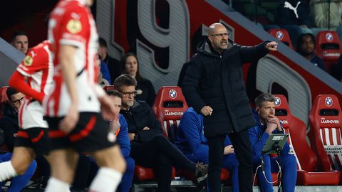 'Ouwe' Peter Bosz waarschuwt PSV-selectie: 'Wedstrijd waar je over tien jaar aan terugdenkt'