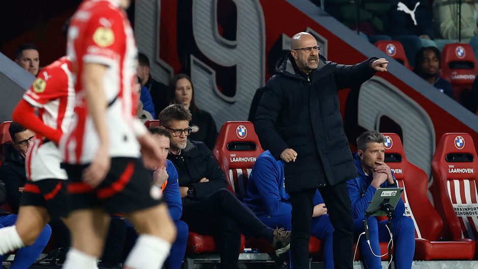 'Ouwe' Peter Bosz waarschuwt PSV-selectie: 'Wedstrijd waar je over tien jaar aan terugdenkt'