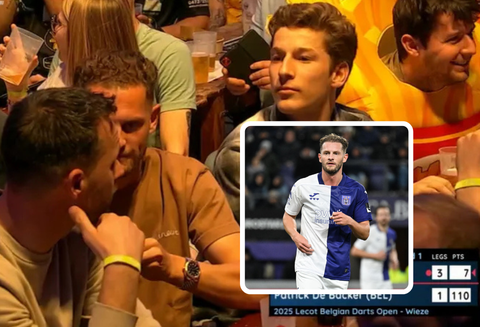 Voetballers gespot in dartspubliek: oud-Ajacied ziet landgenoot winnen op Belgian Darts Open