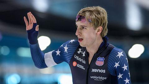 Realistische Jordan Stolz zit behoorlijk stuk na zware WK allround: 'Niet podiumwaardig'