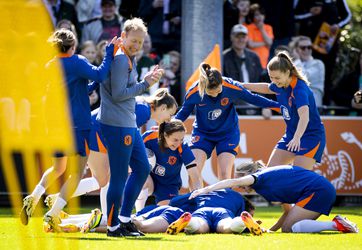 Er heerst geen stress richting Noorwegen bij Oranje Leeuwinnen na verlies in Italië: 'Hebben al veel meegemaakt'