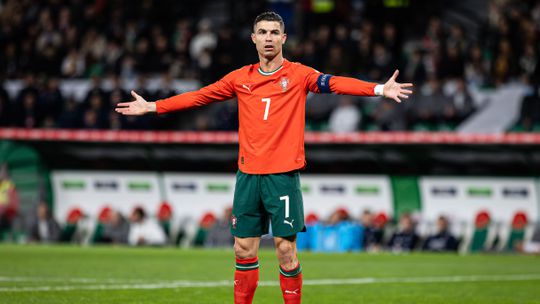 'Verdrietige' Cristiano Ronaldo deelt bijzondere foto: 'Ik ben voor altijd dankbaar'