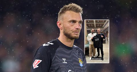Jasper Cillessen laat van zich horen na spoedoperatie, poseert met speciaal shirt