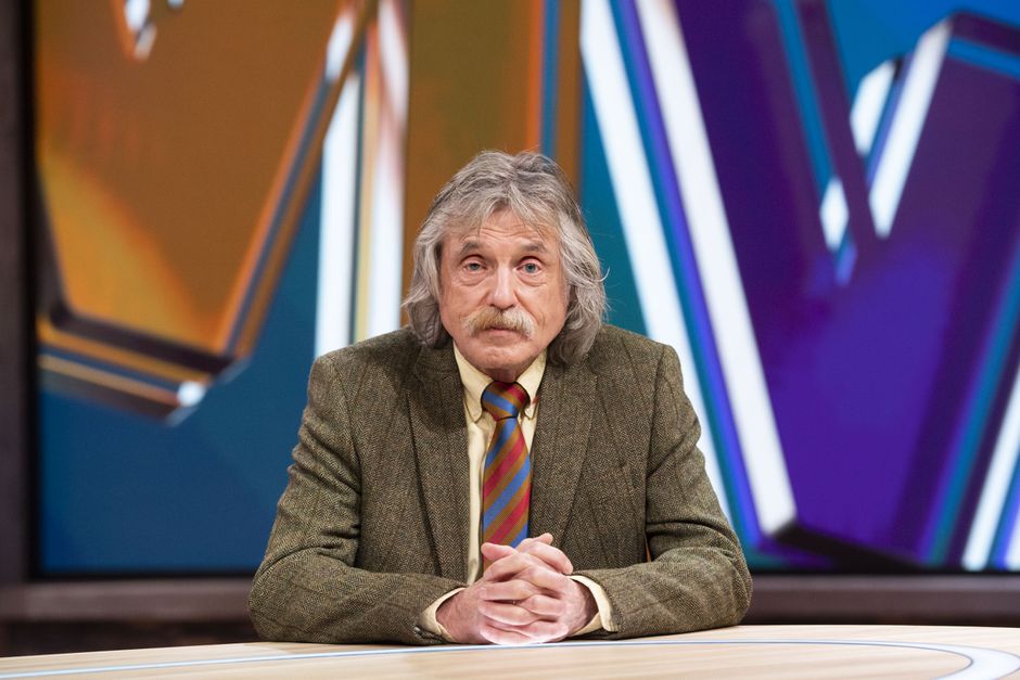 Johan Derksen gaat op hilarische wijze de fout in bij Vandaag Inside door afwezigheid René van der Gijp