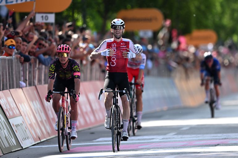 Vluchter Benjamin Thomas wint vijfde etappe van de Giro en draait sprinters een loer