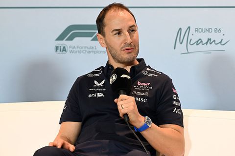 Veelbesproken ex-teambaas Formule 1 vertrekt naar Dubai na arrestatie broer