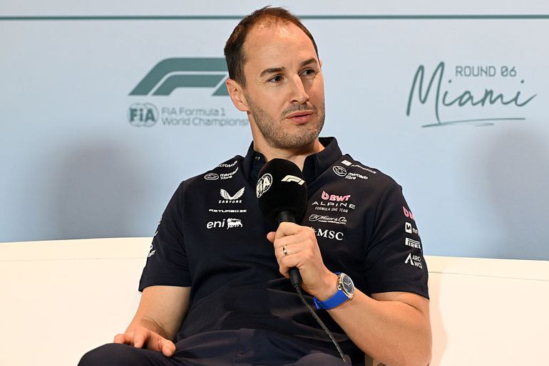 Veelbesproken ex-teambaas Formule 1 vertrekt naar Dubai na arrestatie broer
