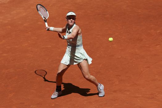 Beste Nederlandse tennisster ziet stunt aan haar neus voorbijgaan na spannend gevecht in Rome