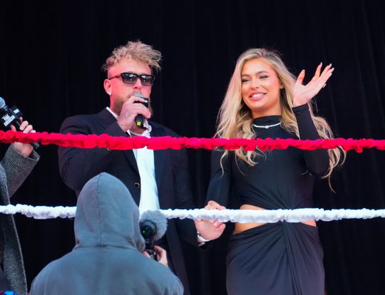 Jutta Leerdam laat verloofde Jake Paul schrikken met verrassend toekomstplan: 'Misschien in 2028'