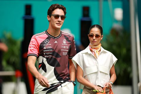 Vriendin van F1-coureur George Russell biecht op dat ze 'vreemdgaat': 'Ik moest het gewoon delen'