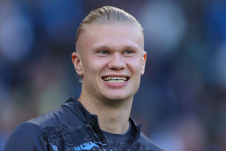 Schuldbewuste Erling Haaland over teleurstellend seizoen Manchester City: 'Niet die totale honger in ons gehad'