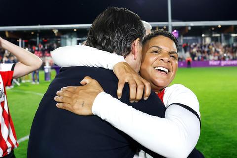 Shanice van de Sanden (33) kijkt uit naar feest rond PSV Vrouwen: 'Dat deed ik toen ik 16 was'