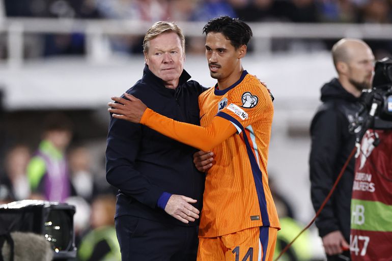Nederlands elftal mist twee selectiespelers na wedstrijd tegen Finland: tien man werkt training af op Zeist