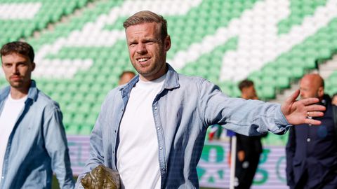 Populaire voetbalvrouw van Ajax-speler Davy Klaassen deelt jaloersmakende beelden