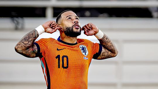 Scorende Memphis Depay zit Robin van Persie op de hielen: 'Het zou kunnen'