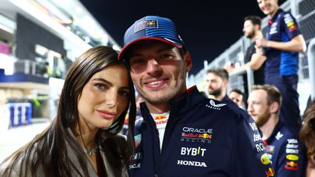 Kelly Piquet deelt intieme beelden en looft geliefde Max Verstappen op bijzondere dag: 'Beste waar ik op kon hopen'