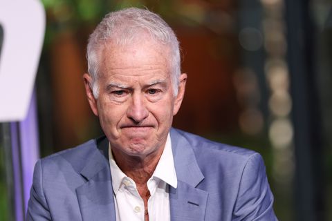 Tennislegende John McEnroe bij finale Roland Garros live op tv op de vingers getikt: 'Dat is jouw probleem'