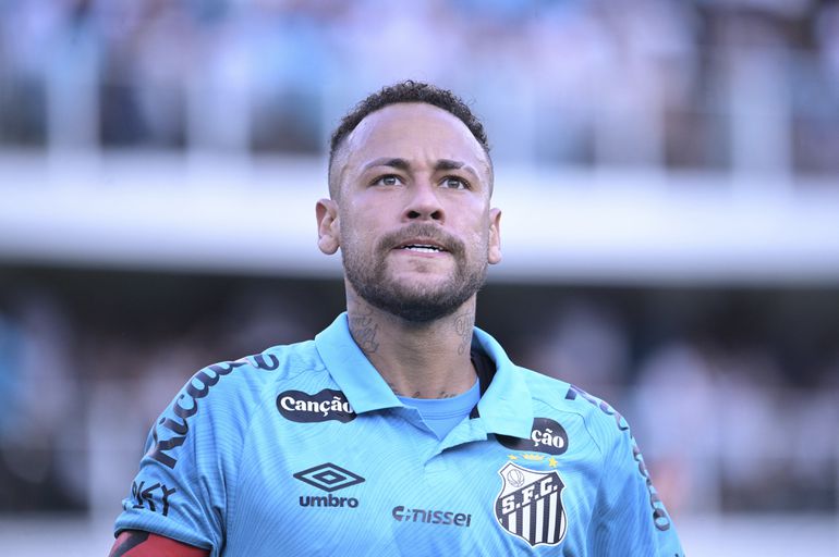 Santos deelt heftige diagnose van stervoetballer Neymar: 'Hij had al dagen klachten'