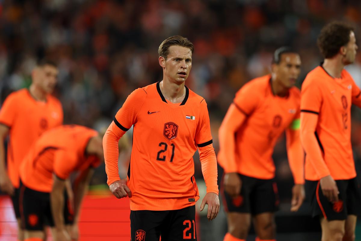 Oranje wint groot, maar de zorgen blijven — photo: Sportnieuws Voetbal
