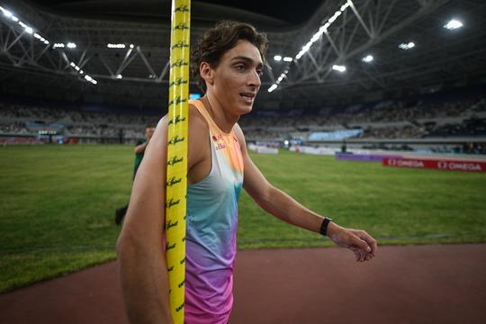 Zware deceptie voor polstokfenomeen Armand Duplantis in speciale week: hegemonie doorbroken in eigen huis