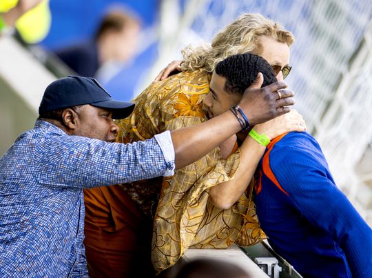 EK-held Cody Gakpo zorgt voor ontroerende beelden bij training Oranje